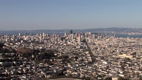 Panorma-shot-of-San-Francisco-filmed-from-Twin-Peaks-1