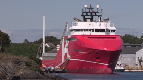 Pipeline-Schiff-Im-Hafen-Von-Stavanger,-Norwegen