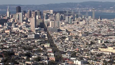 Panorma-shot-of-San-Francisco-filmed-from-Twin-Peaks