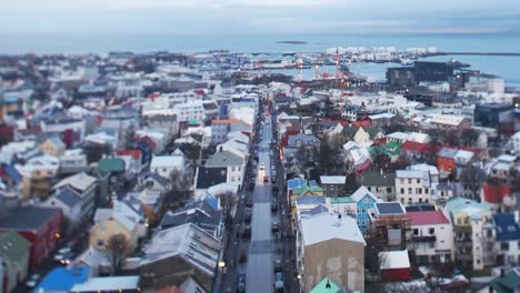 Timelapse-De-Cambio-De-Inclinación-De-Reykjavik,-Islandia-En-Enero-Desde-Varios-Pisos-De-Altura