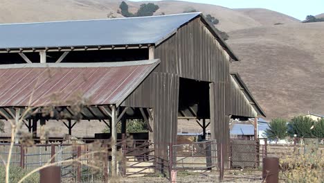 Close-up-of-stables-or-barn-in-California,-USA