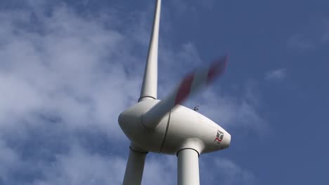Close-up-of-wind-turbine-near-Schweitenkirchen,-Bavaria,-Germany