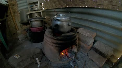 Makeshift-stove-in-lombok-Indonesia