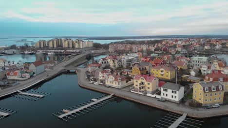 Aerial-View-Of-Picturesque-Houses-On-The-Swedish-Paradise-Island-Ekholmen-In-Karlskrona,-Sweden-4