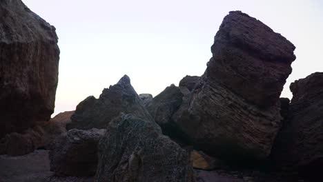 Rocks-on-the-morning-seashore