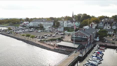 Orbit-Restaurant-Shot-in-Perth-Amboy-NJ-Waterway,-Boats-and-Places