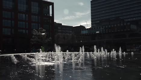 Brunnen-In-Den-Piccadilly-Gardens-Im-Stadtzentrum-Von-Manchester