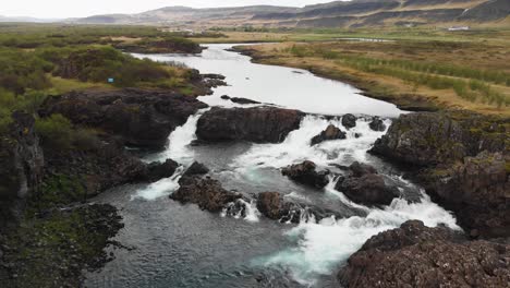 Luftaufnahme-über-Dem-Wasserfall-Glanni-In-Island