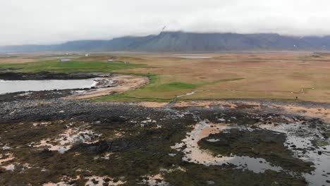 Grabación-Aérea-De-La-Playa-De-Ytri-Tunga-En-Islandia