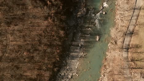 Aerial-Footage-of-a-River-in-the-Apennines