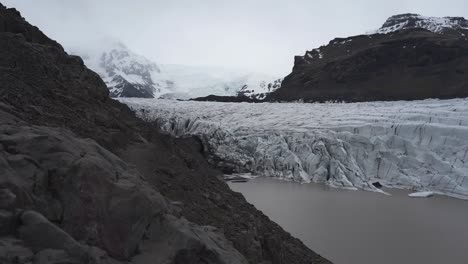 Aufnahmen-über-Den-Svinafellsjökull-Gletscher