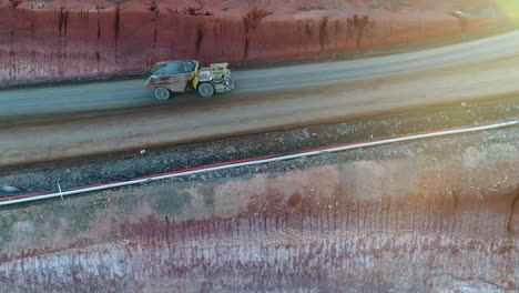 Side-view-of-truck-entering-mine-pit