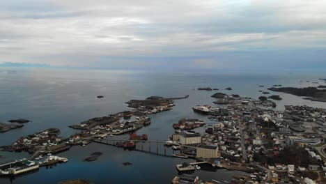 Beautiful-and-long-drone-shot-of-a-Norwegian-town-on-the-Lofoten-Islands