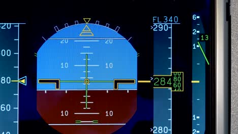 Flugzeug-Armaturenbrett,-Flugzeug,-Das-In-Eine-Höhere-Höhe-Klettert,-Flugzeug-Instrumententafel