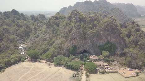 Templo-De-La-Cueva-De-Madan-Sudan-En-Hpa-an-Myanmar