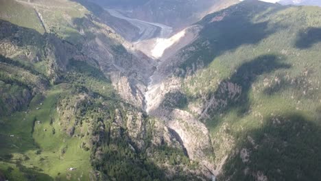 Drohnenaufnahmen-Vom-Sich-Zurückziehenden-Aletschgletscher,-Dem-Größten-Gletscher-Der-Alpen