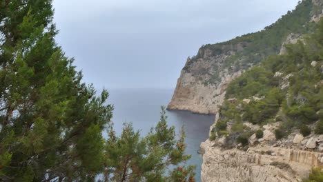 Vista-Desde-Arriba-De-La-Costa-Norte-De-La-Isla-De-Ibiza-España