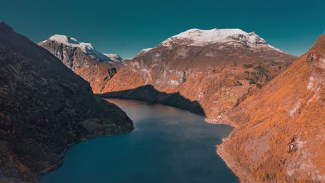 Luftaufnahme-Des-Geirangerfjords,-Einem-Berühmten-Touristenziel-In-Norwegen