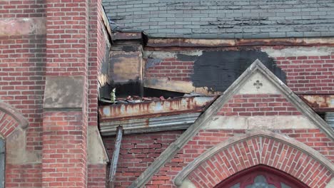 Close-up-of-rotten-Trumbull-Avenue-United-Presbyterian-Church,-Detroit,-Michigan,-USA