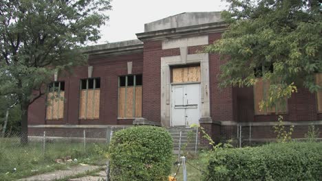 Abandoned-Detroit-Public-Library---George-Lothrop-Branch,-demolished-in-2009,-Detroit,-USA