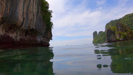 Zeitlupe-|-Inseln-Um-Eine-Bucht-In-Thailand