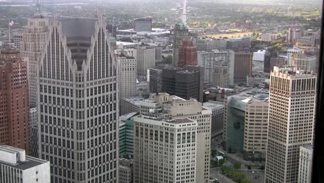 Aerial-shot-from-downtown-Detroit,-Michigan,-USA