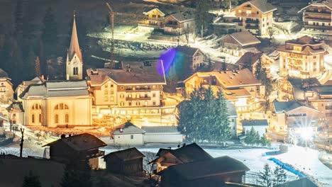 A-full-night-timelapse-view-of-the-town-center-in-Al-Plan,-South-Tyrol,-Italy