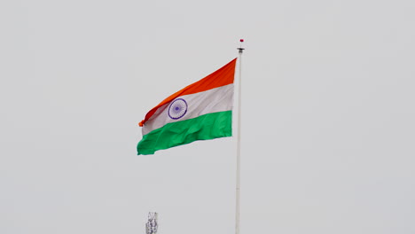 La-Bandera-Nacional-De-La-India-Es-Un-Tricolor-Rectangular-Horizontal-De-Azafrán-De-La-India,-Blanco-Y-Verde-De-La-India
