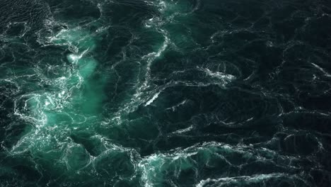 Powerful-tidal-currents-at-the-famous-Saltstaumen-in-Norway