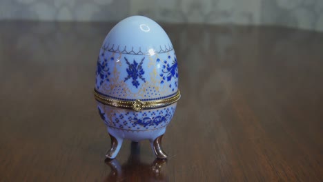 Dekorative-Kaiserliche-Faberge-Ei-Replik-Aus-Keramik