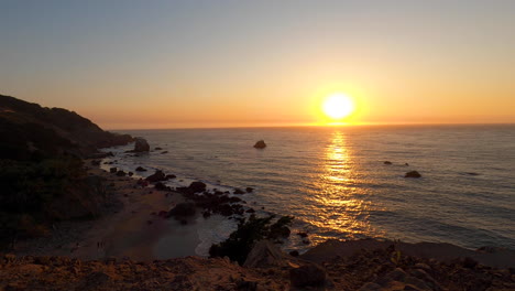 Stunning-summer-sunset-along-the-Northern-Coast-of-California-on-a-calm-summer-night---4K