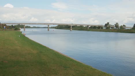 Puente-Sobre-El-Río-Atmata-A-La-Isla-De-Rusne-En-Lituania