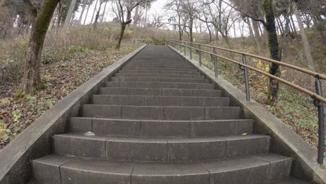 Kameyama-Hill-stairs---Japan
