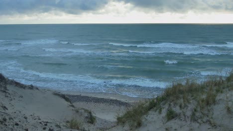 La-Costa-Del-Mar-Báltico-Letón-Playa-Junto-Al-Mar