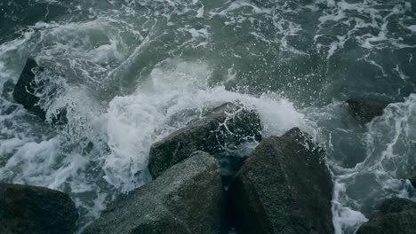 Waves-submerging-the-jagged-rocks