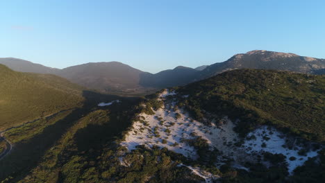 Drone-reveal-Mount-Oberon,-Wilsons-Prom