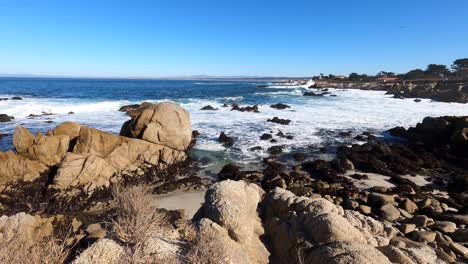 Hermosa-Playa-De-California-En-La-Tarde-De-Invierno---Bahía-De-Monterey---4k