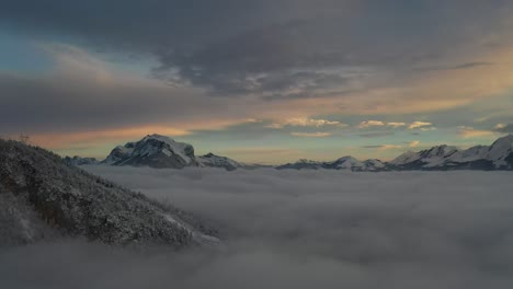 Wolkenmeer-An-Einem-Morgen-In-Den-Französischen-Alpen