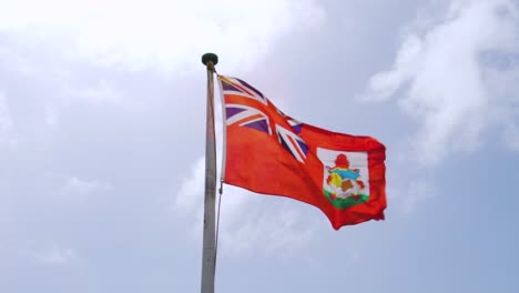Bermuda-flagge,-Die-In-Zeitlupe-Im-Wind-Weht
