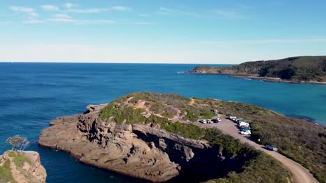 Drohne-Antenne-Szenische-Aufnahme-See-Munmorah-Staatserhaltung-Snapper-Point-Parkplatz-Pazifischer-Ozean-Zentrale-Küste-Nsw-Australien-3840x2160-4k
