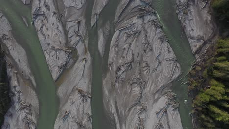 Vista-Espectacular-De-Un-Río-Glaciar-En-Pemberton,-Columbia-Británica