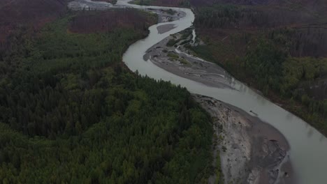 Amazing-revealing-aerial-shot-of-the-Elaho-River-deep-in-the-British-Columbia-mountains