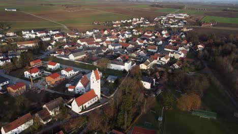 Aerial-or-drone-shot-of-Menning-near-Vohburg-in-Bavaria,-Germany