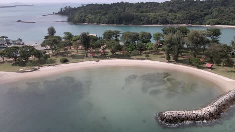 Aerial-View-Of-Pristine-Lagoon-In-Kusu-Island,-One-Of-The-Southern-Islands-In-Singapore