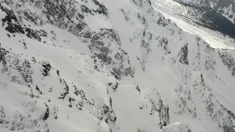 Verschneite-Nordwand-Des-Mt-Curie-In-Der-Nähe-Von-Pemberton-In-British-Columbia,-Kanada