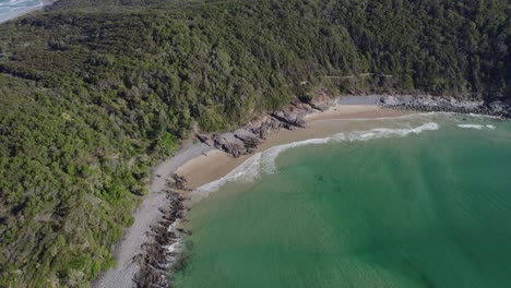Little-Cove-Beach-Secluded-Paradise-In-Noosa-Heads