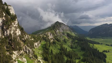 Perfect-light-during-a-stormy-day-in-the-French-Alps