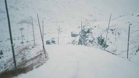 Der-Erste-Schneefall-Auf-Dem-Sognefjellsvegen---Der-Höchsten-Passstraße-Nordeuropas