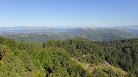 Forest-mountain-landscape-with-San-Francisco-bay-area