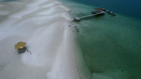 tropical-white-sand-beach-private-island-on-Leebong